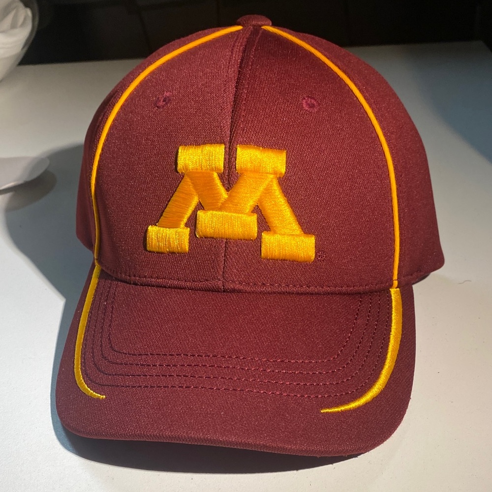 Minnesota Gophers NCAA Men’s Adjustable Cap Hat